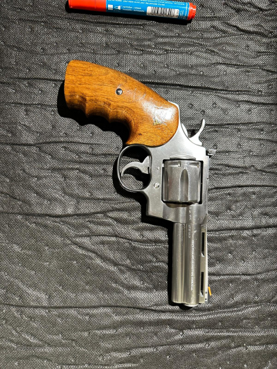 Colt Python 1990.g. .357Mag. stainless steel 4“-1